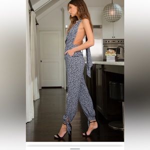 💙🩵🩶”Make an Appearance” Light Blue Leopard Print Jumpsuit Lulus - Medium